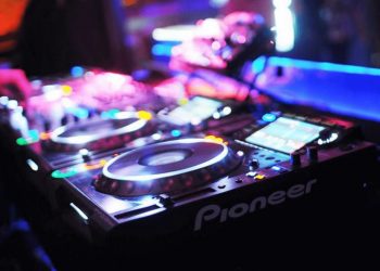 Các thương hiệu cung cấp bàn DJ uy tín