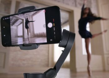 Gimbal điện thoại trợ thủ đắc lực cho việc quay video