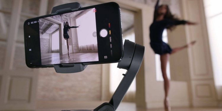Gimbal điện thoại trợ thủ đắc lực cho việc quay video