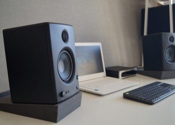 Phân biệt rõ loại loa Monitor để sử dụng cho phù hợp