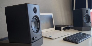 Phân biệt rõ loại loa Monitor để sử dụng cho phù hợp